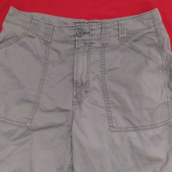Old navy cargo gray shorts - Picture 3 of 5